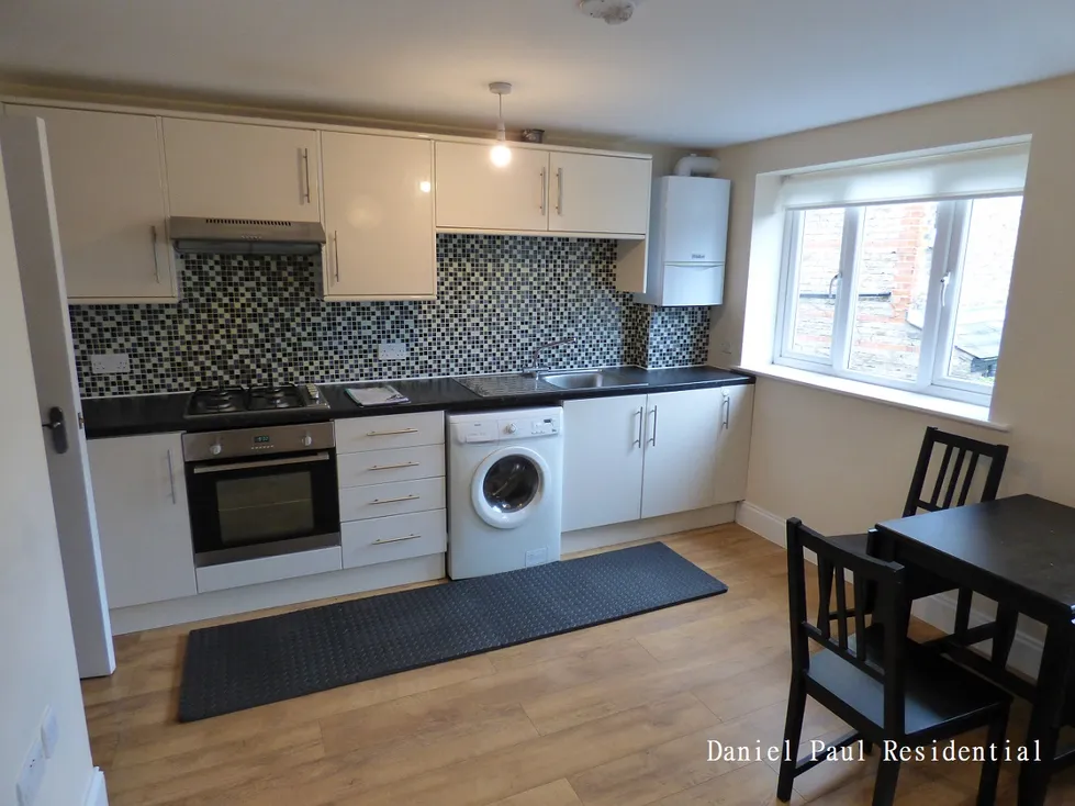 Flat Fraser Nash Close in Greater London
