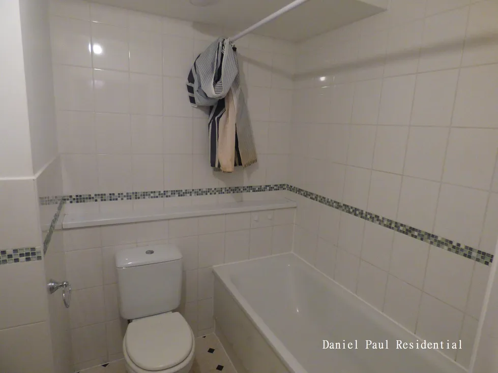 Flat Fraser Nash Close in Greater London