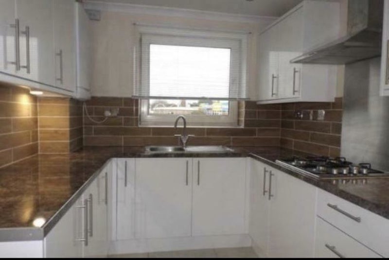 Room Denham Close in Maidenhead