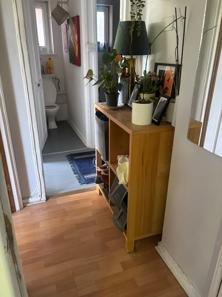 Room Portland Street in Greater London