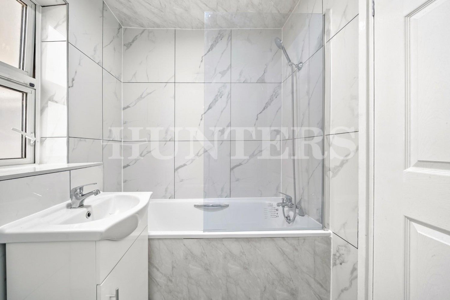 Flat Elizabeth Clyde Close in Greater London