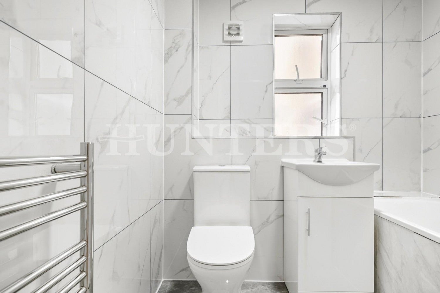 Flat Elizabeth Clyde Close in Greater London