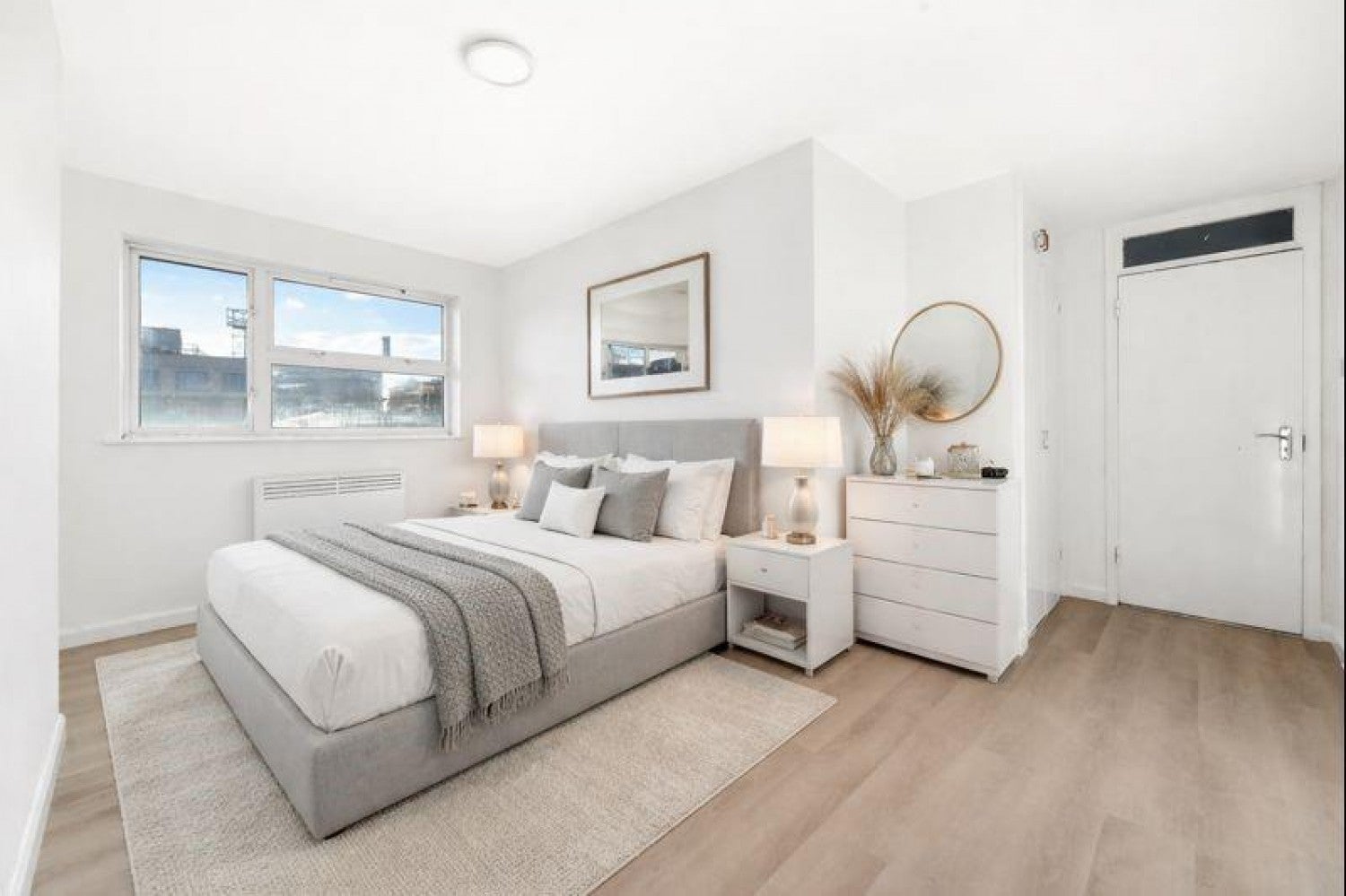 Flat Elizabeth Clyde Close in Greater London