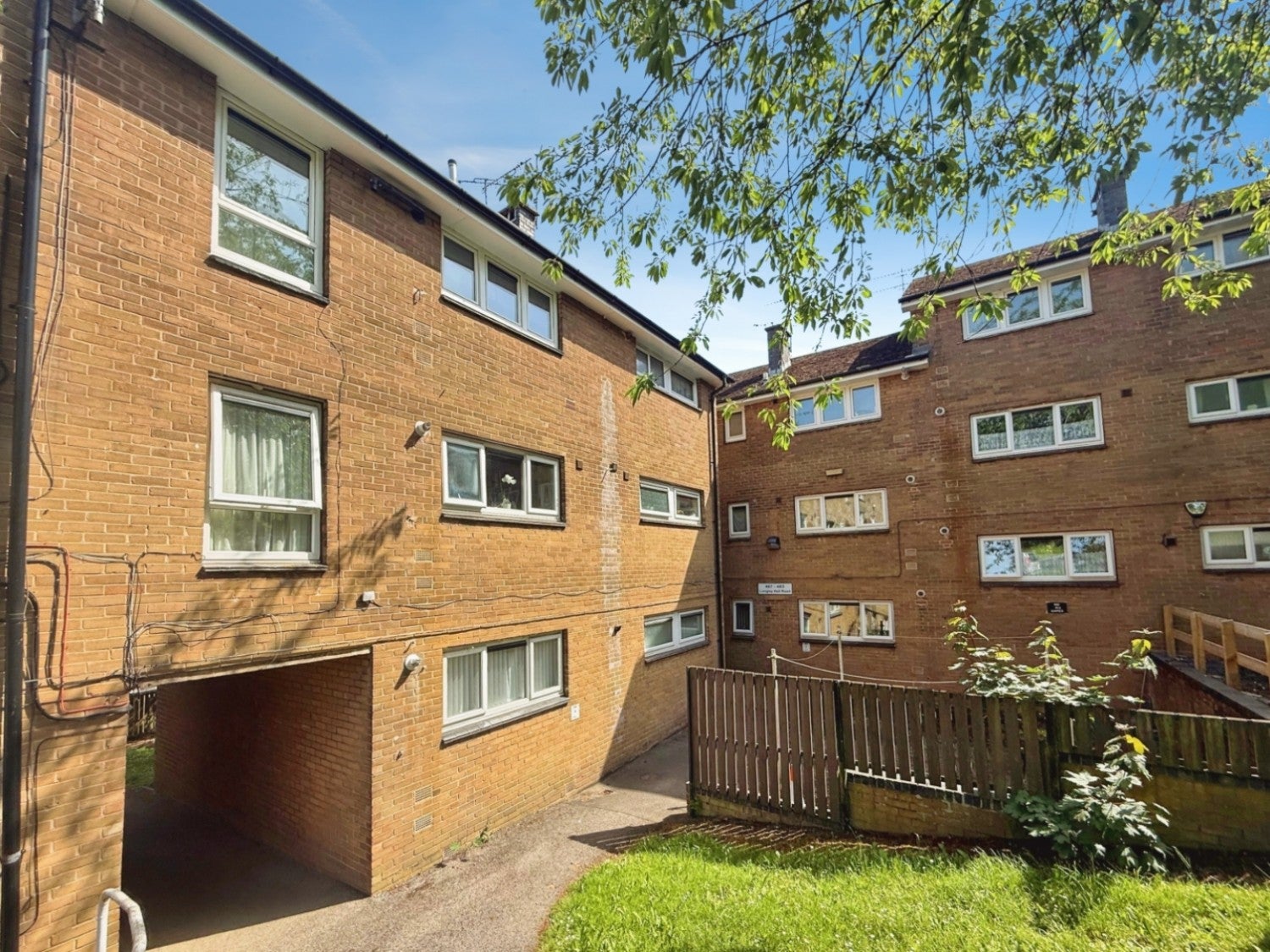 Flat Longley Hall Road in Sheffield