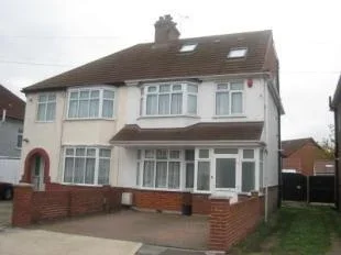 House Munster Avenue in Greater London