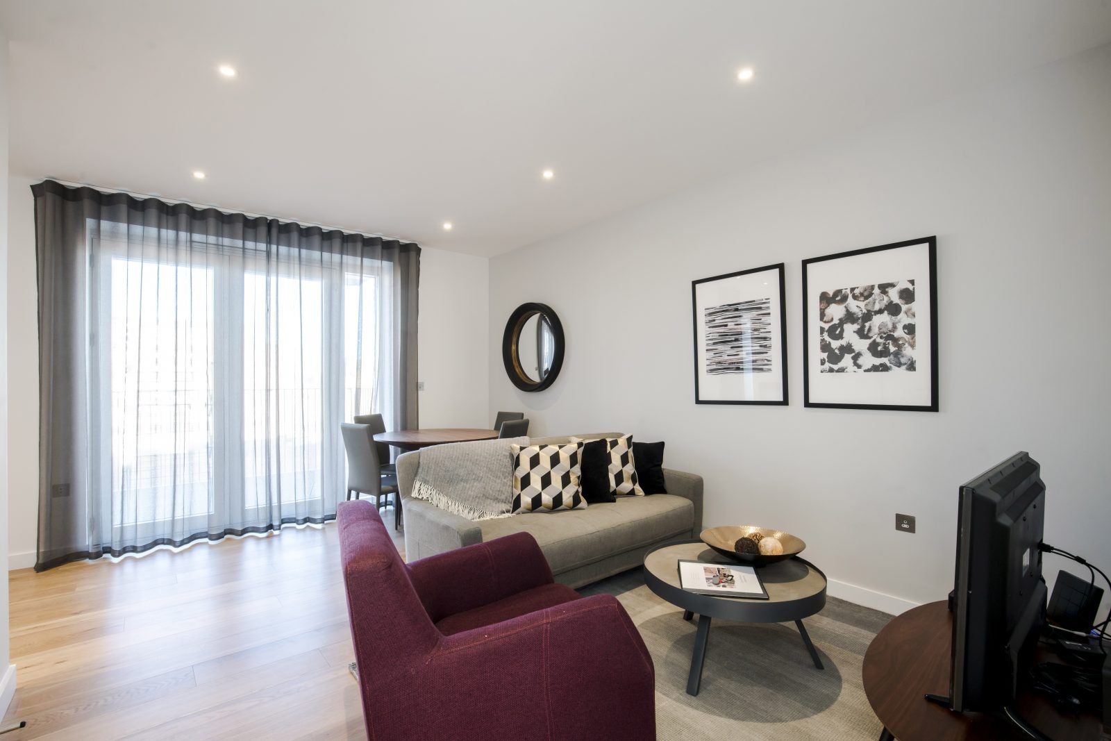 Flat Northcote Road in Greater London