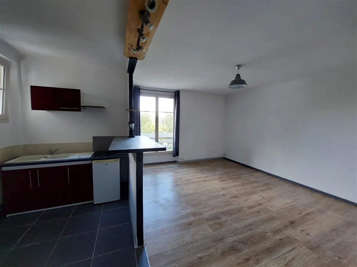 Room Rue du Champ de Courses in Rouxmesnil-Bouteilles