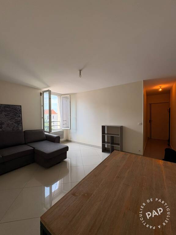 Flat Avenue Jean Lolive in Pantin