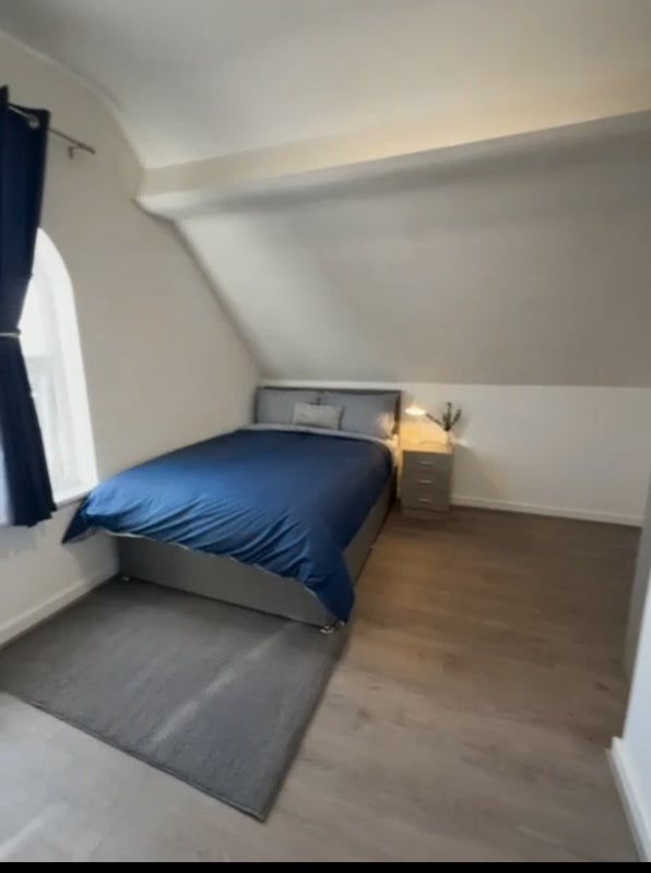 Room Diana Street in Liverpool
