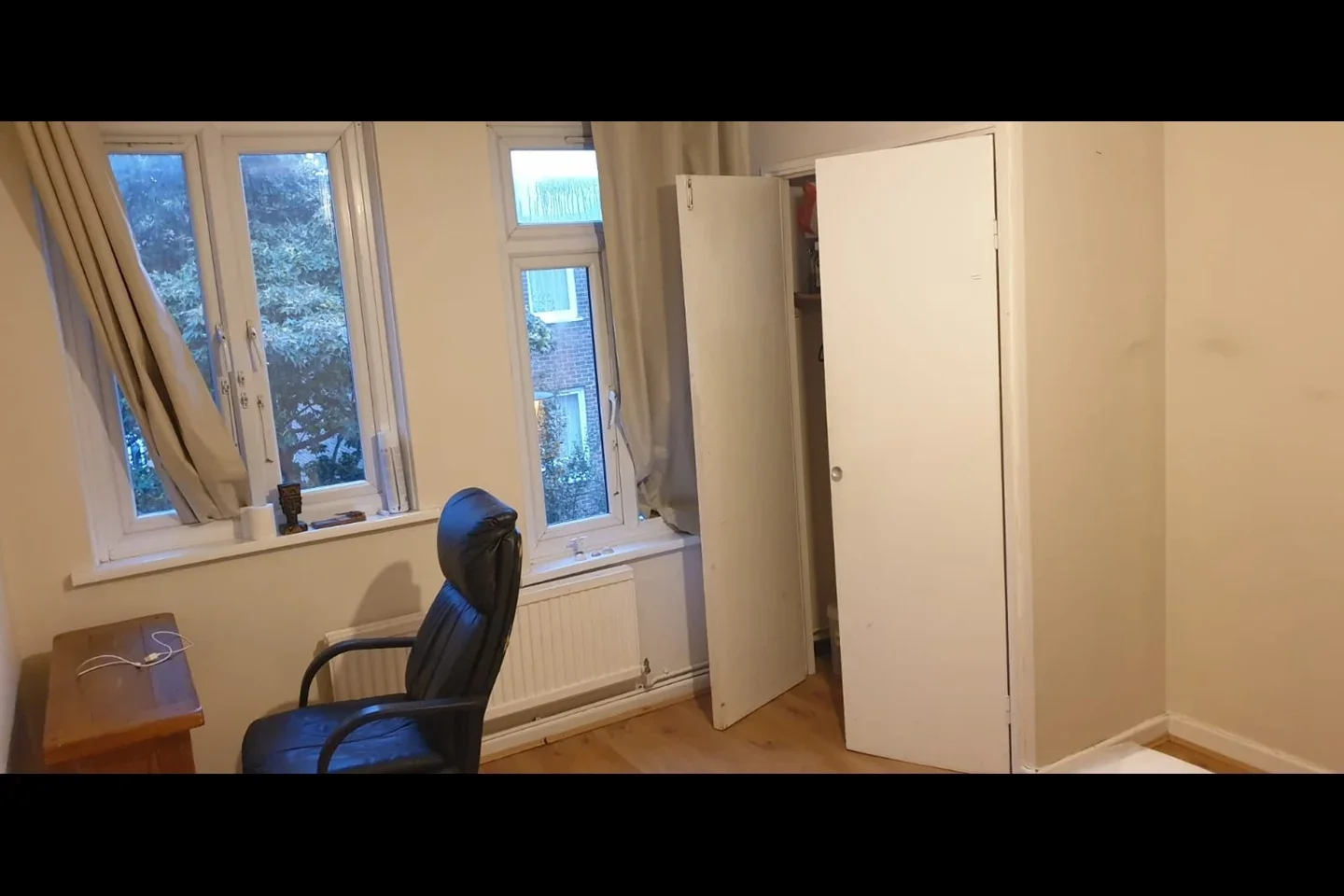 Room Bruce Road in Greater London