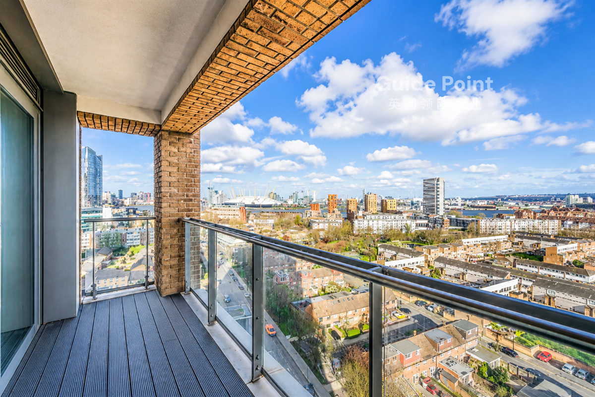 Flat Limeharbour in Greater London