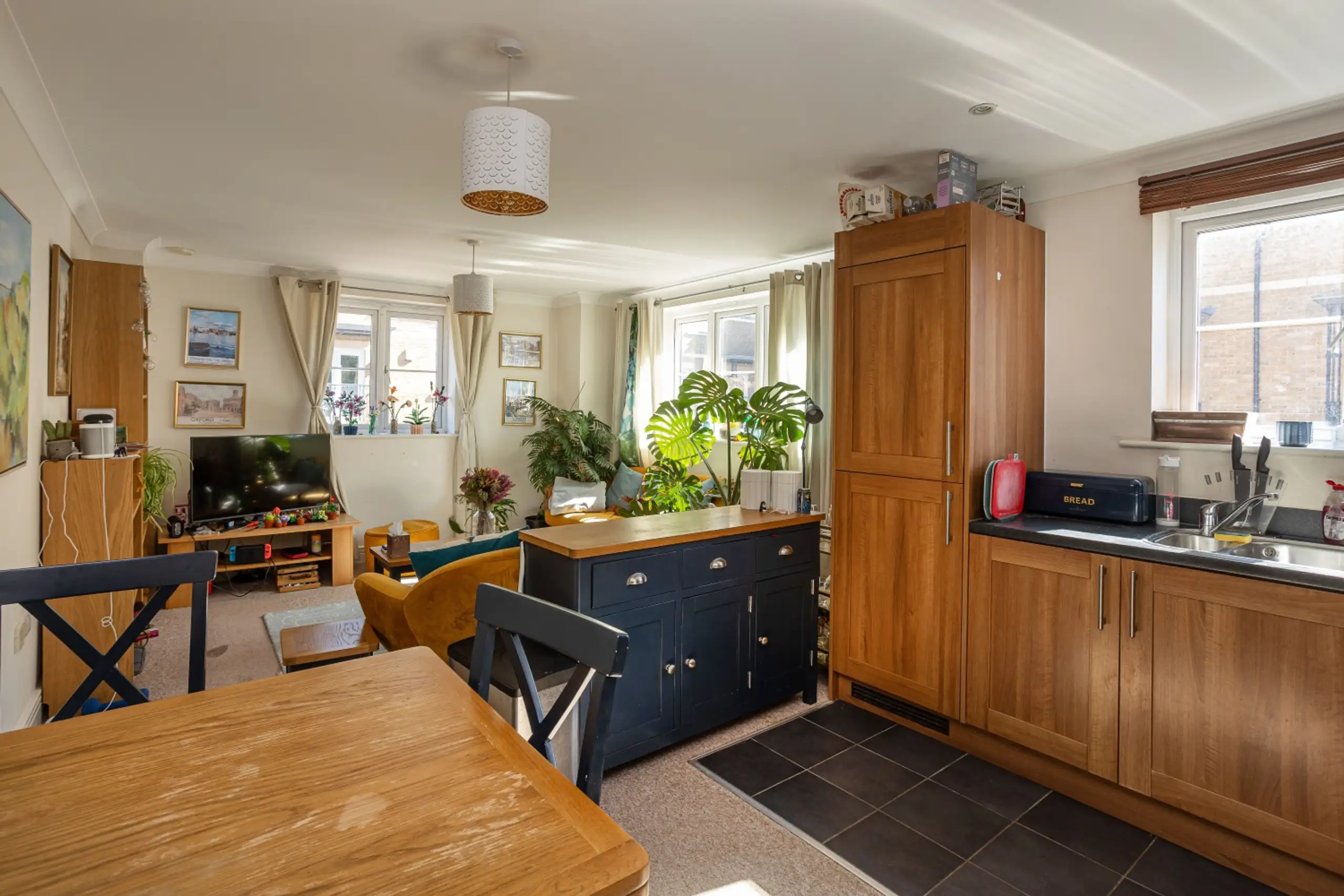 Flat Mary Price Close in Oxford