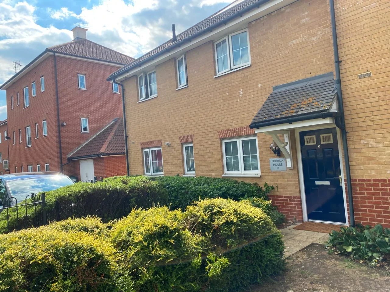 Flat Panyers Gardens in Greater London