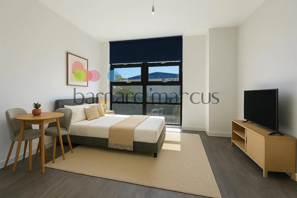 Flat Purley Way in Greater London