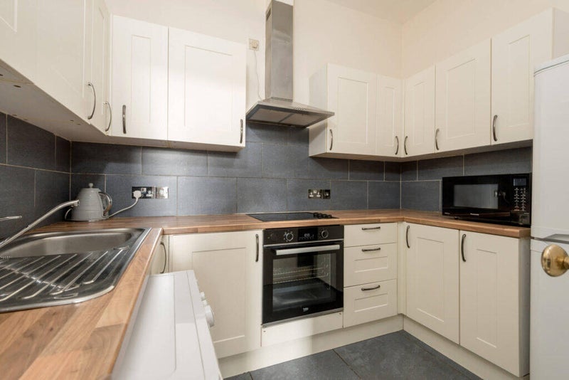 Flat Albion Terrace in City of Edinburgh