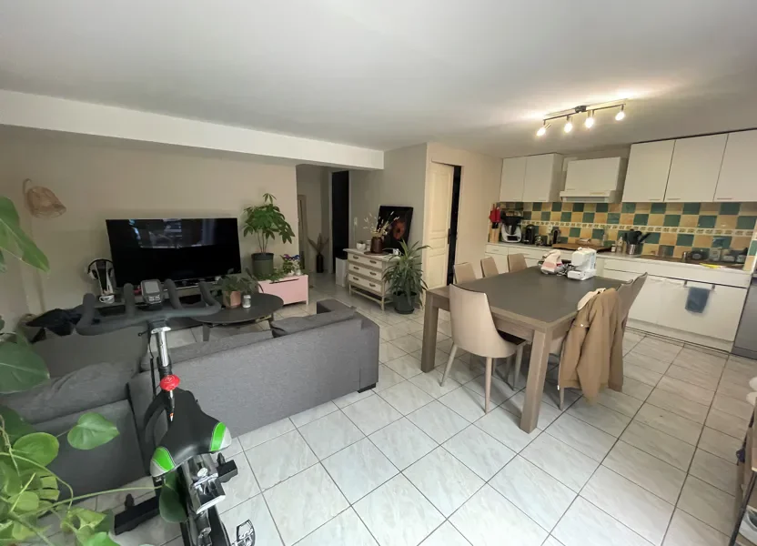 Appartement Chemin du Félin à Bollène