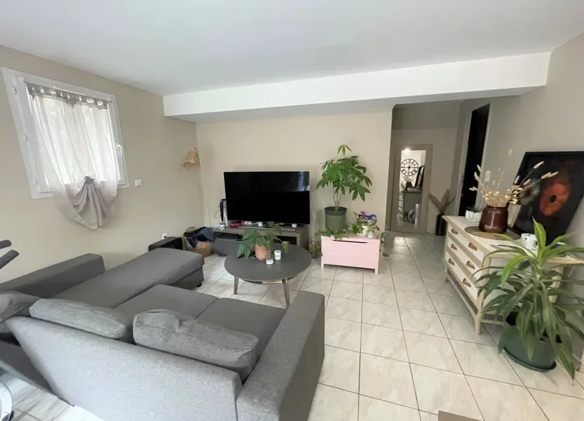 Appartement Chemin du Félin à Bollène
