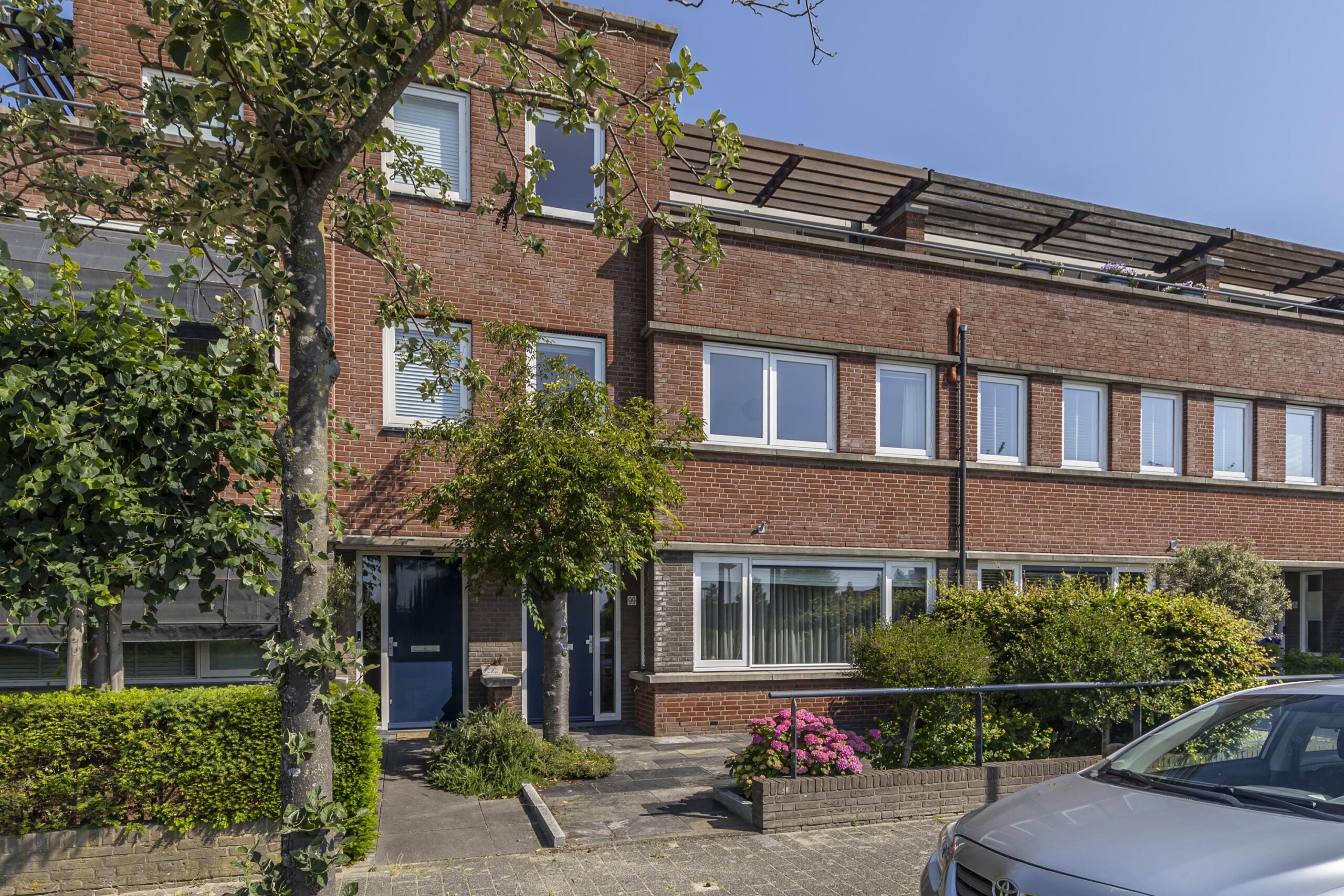 Huis Waterlandsingel 99 in Den Haag