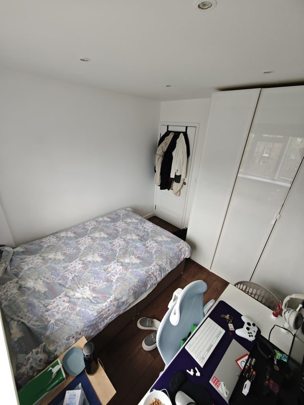 Room Brixton Hill in London