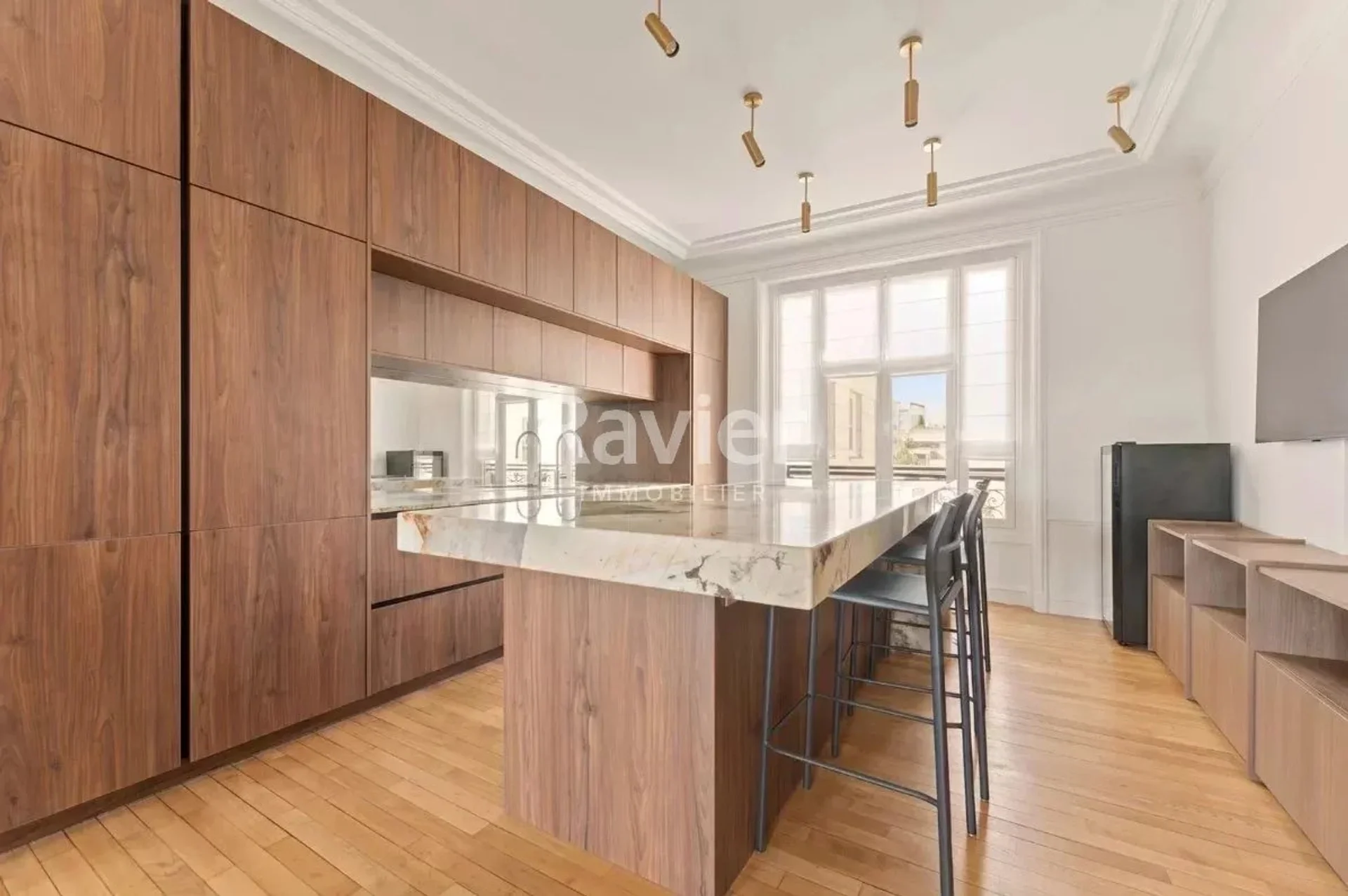 Flat Boulevard Maillot in Neuilly-sur-Seine