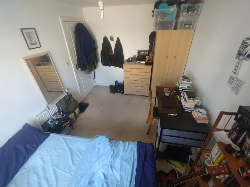 Room Tredegar Road in Greater London