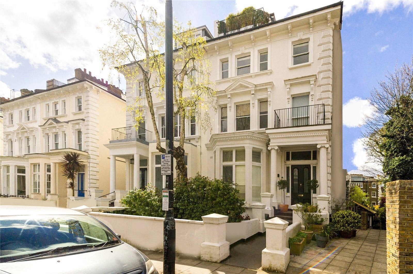 Flat Belsize Park Gardens in Greater London
