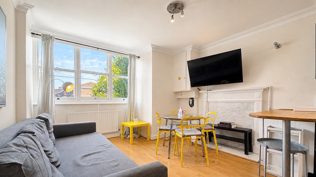Flat Lexham Gardens in Greater London
