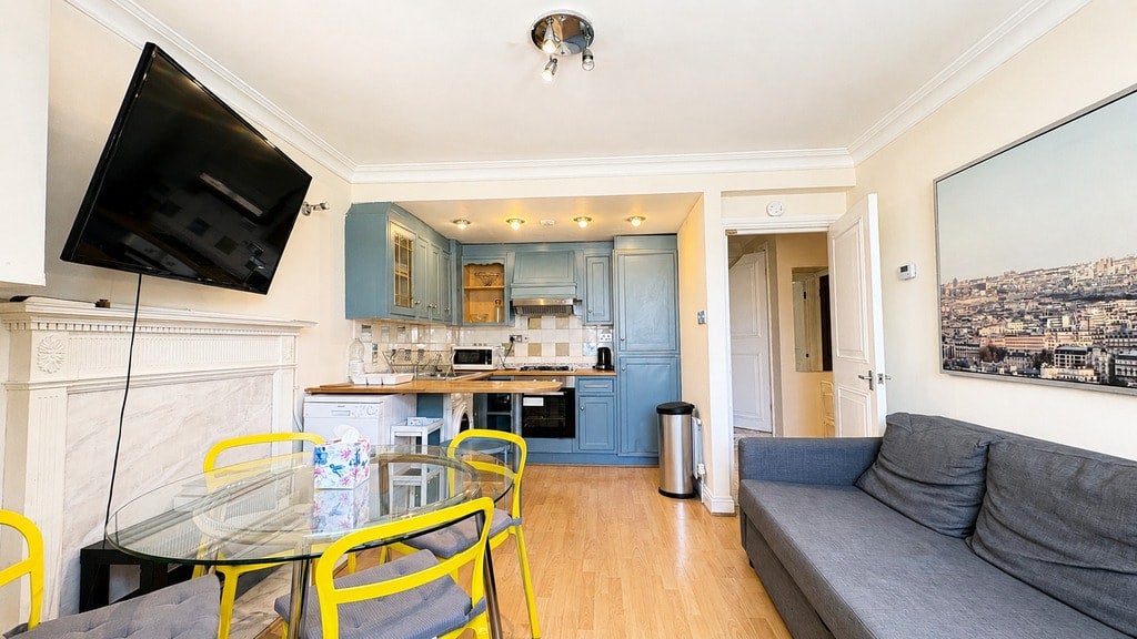 Flat Lexham Gardens in Greater London