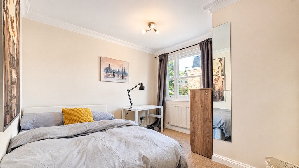 Flat Lexham Gardens in Greater London