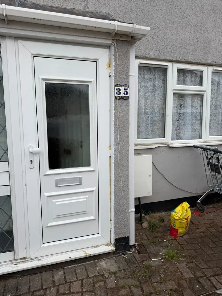 Room Harrow Road in Borough of Spelthorne