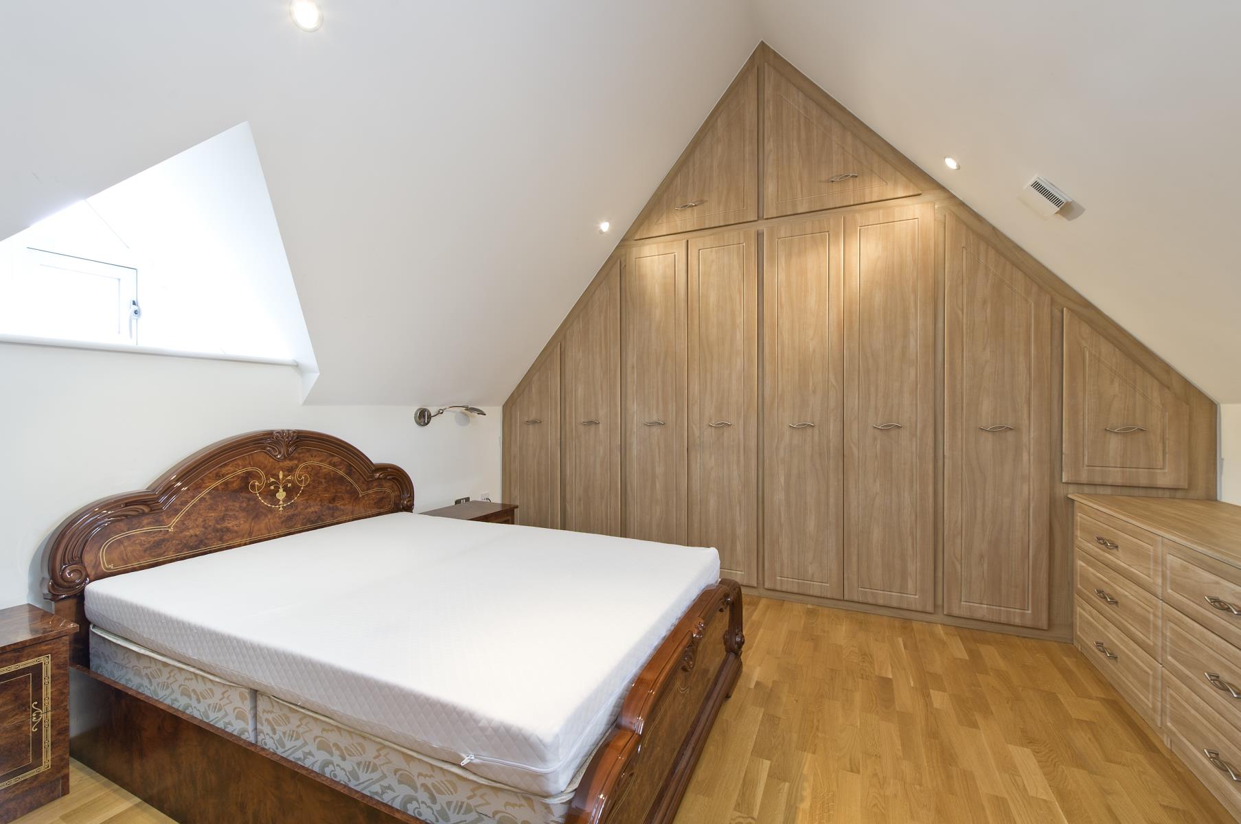 House Tallow Road in Greater London