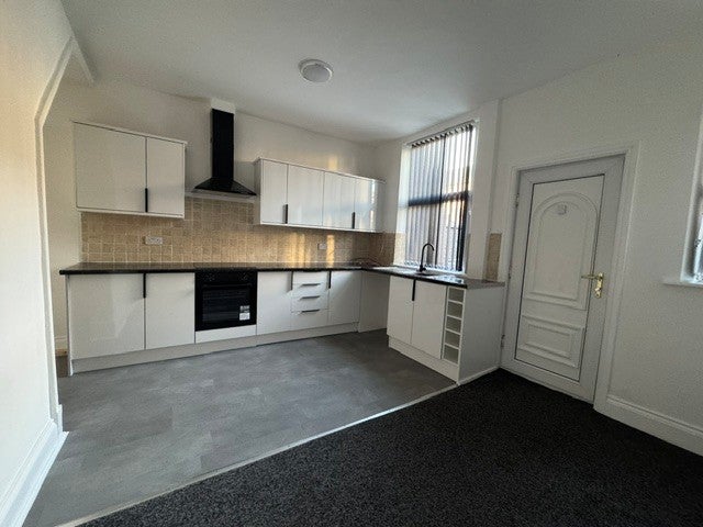 Flat Gordon Street in Leigh