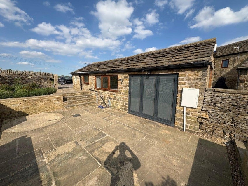 House Hag Hill Lane in Kirklees