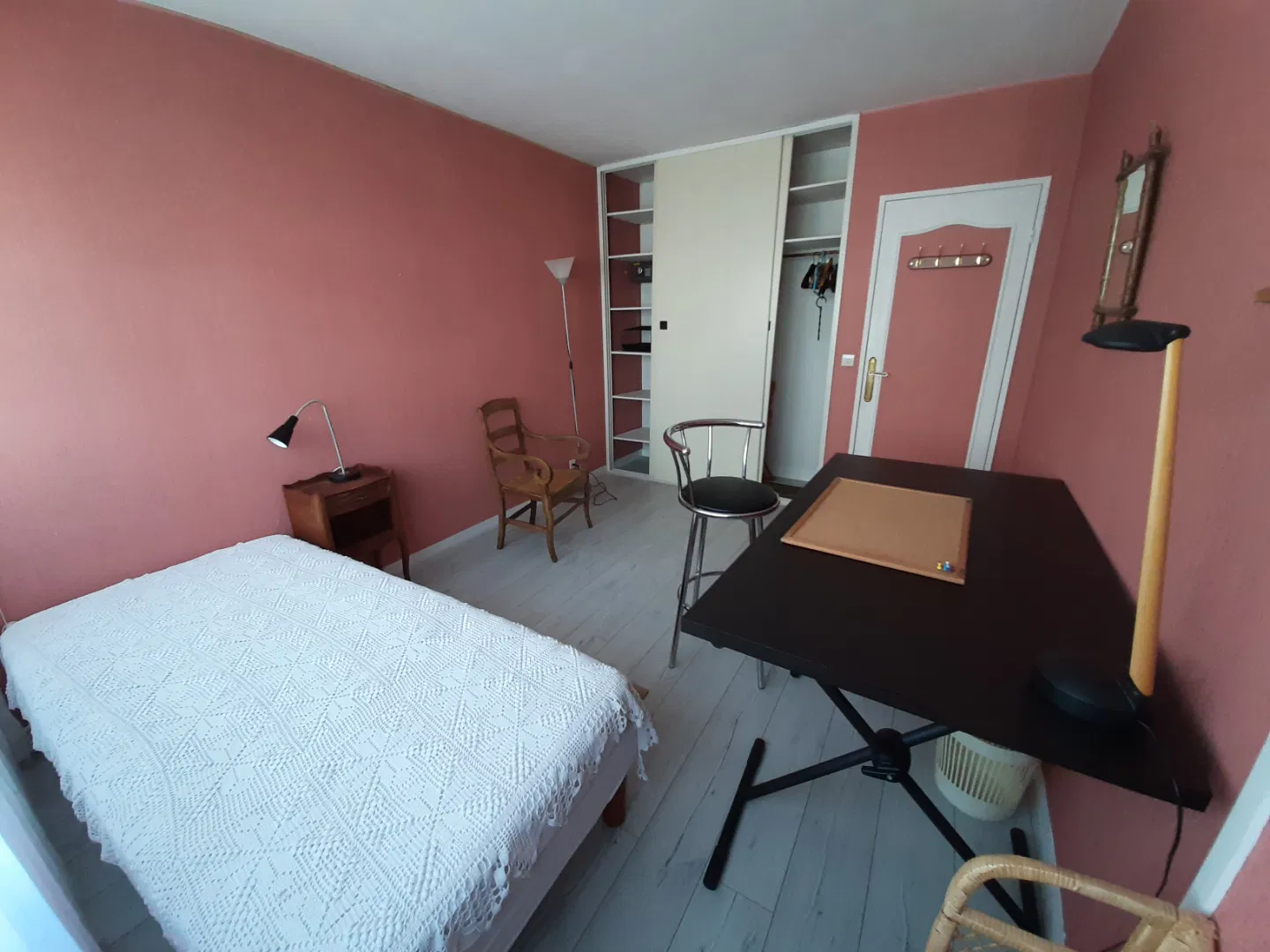 Room Allée des Capucines in Élancourt