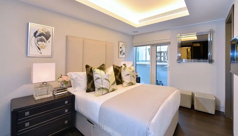 Flat Duke Street in City of Westminster