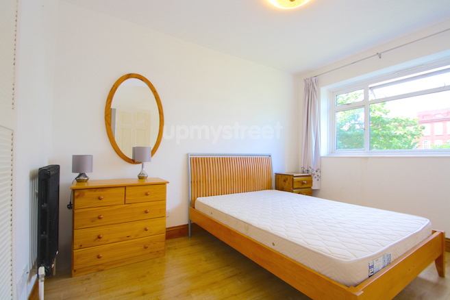 Room Lupus Street in City of Westminster