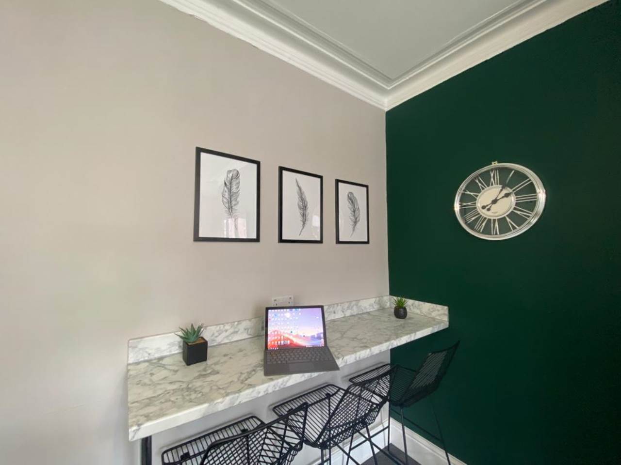 Room Haddon Avenue in Leeds