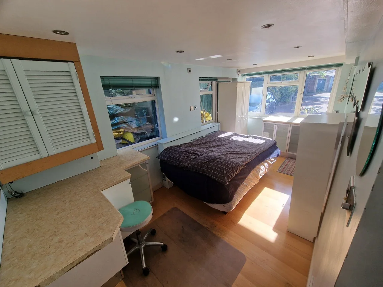 Room Crown Lane in Greater London