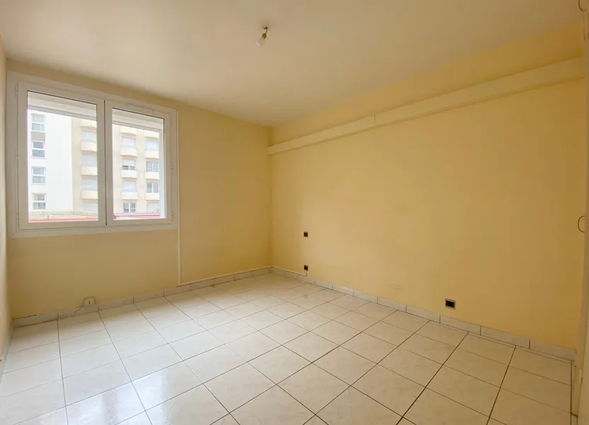Flat Rue du Capitaine Dieude in Perpignan