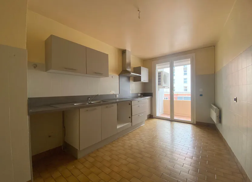 Flat Rue du Capitaine Dieude in Perpignan