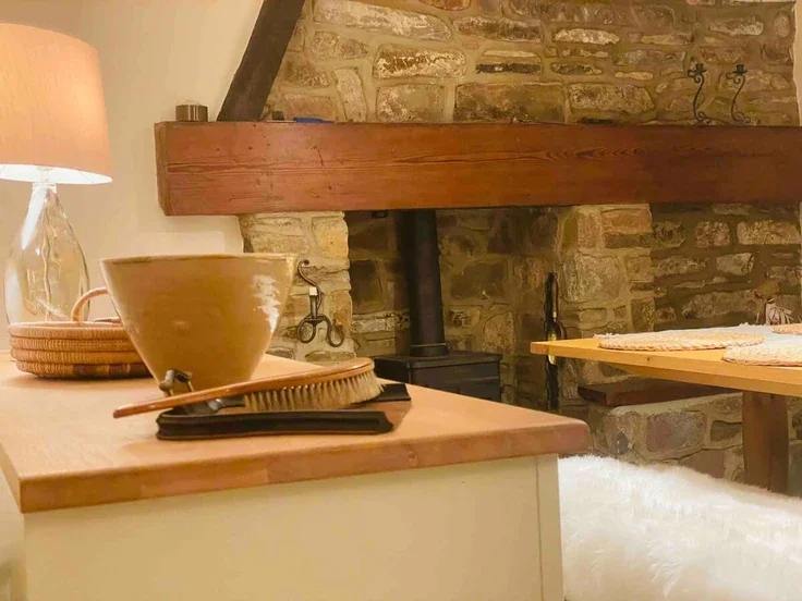 House Lower Thornton in Tiers Cross Community