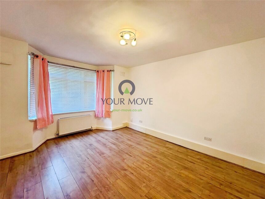 Flat Grove Road in Greater London