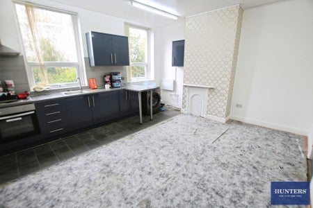 Flat Lingard Street in Bradford