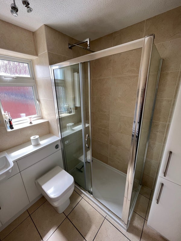 Room Keats Close in Nottingham