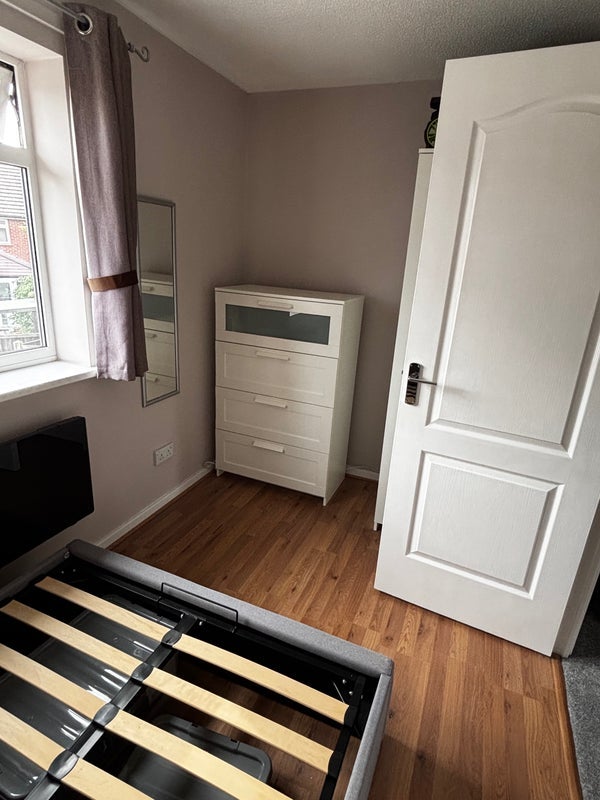 Room Keats Close in Nottingham