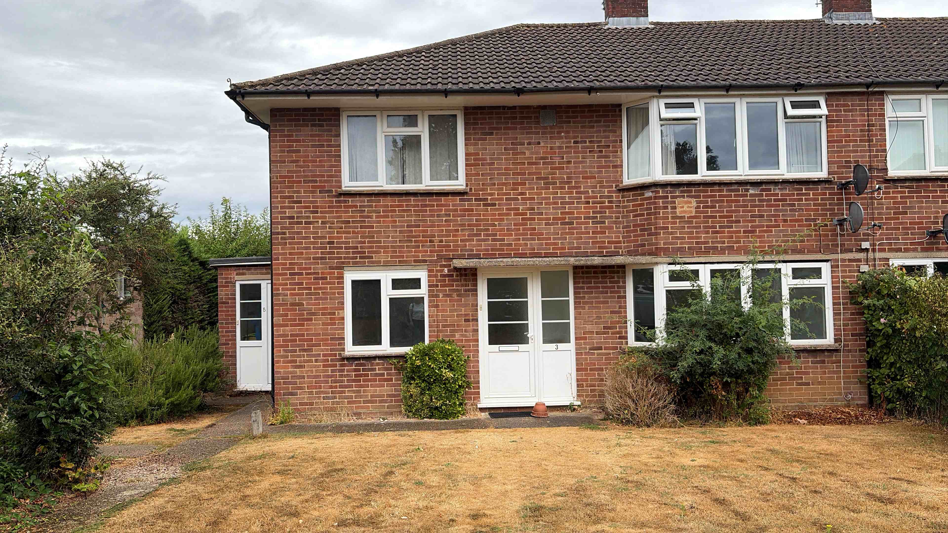 Flat Berkeley Close in Chesham