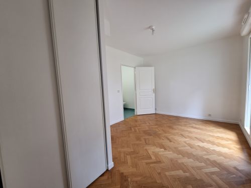 Flat Rue Thiébault in Charenton-le-Pont