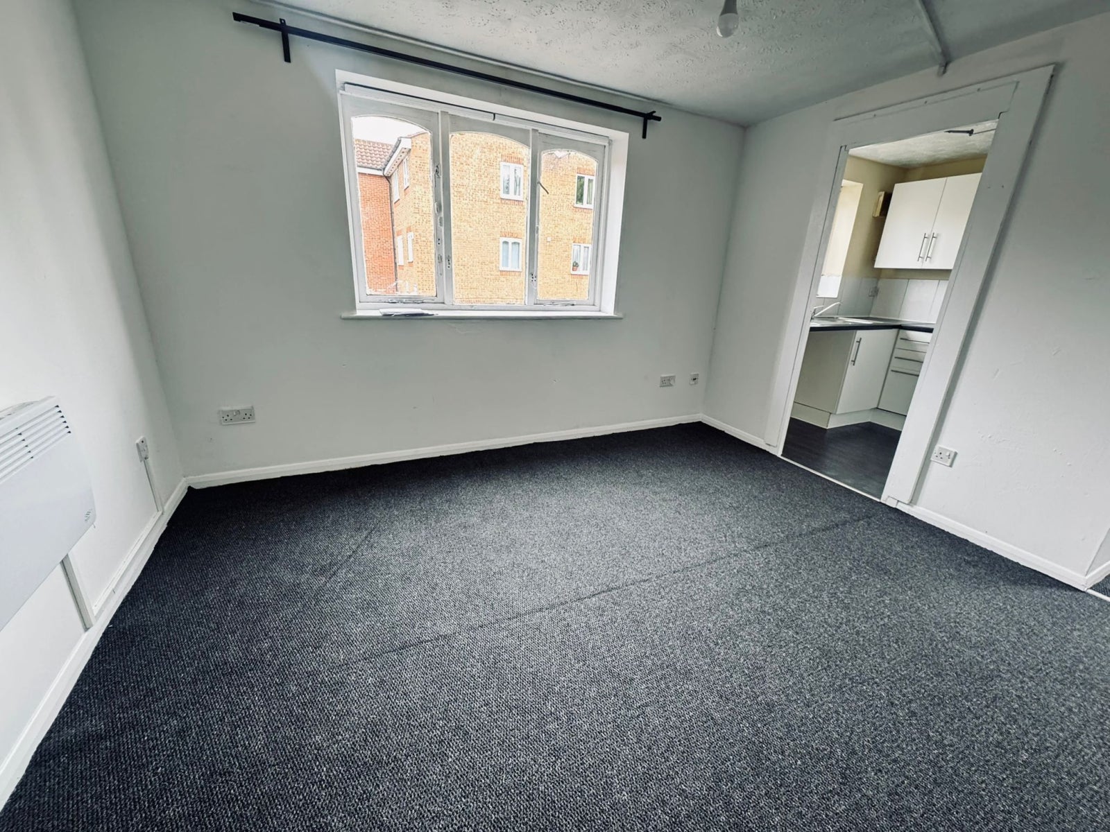 Flat Plumtree Close in Greater London