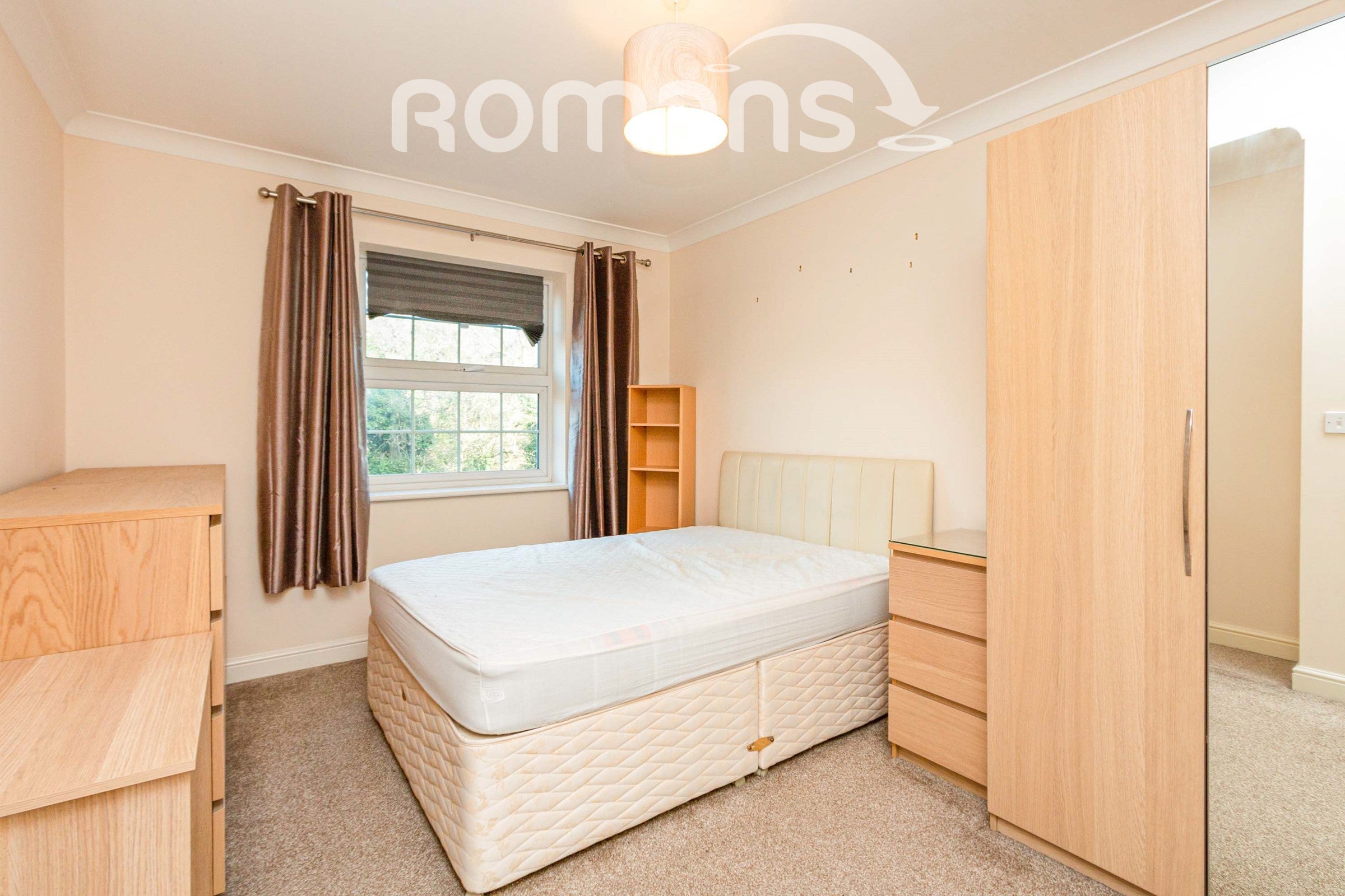 Flat London Road in Surrey Heath