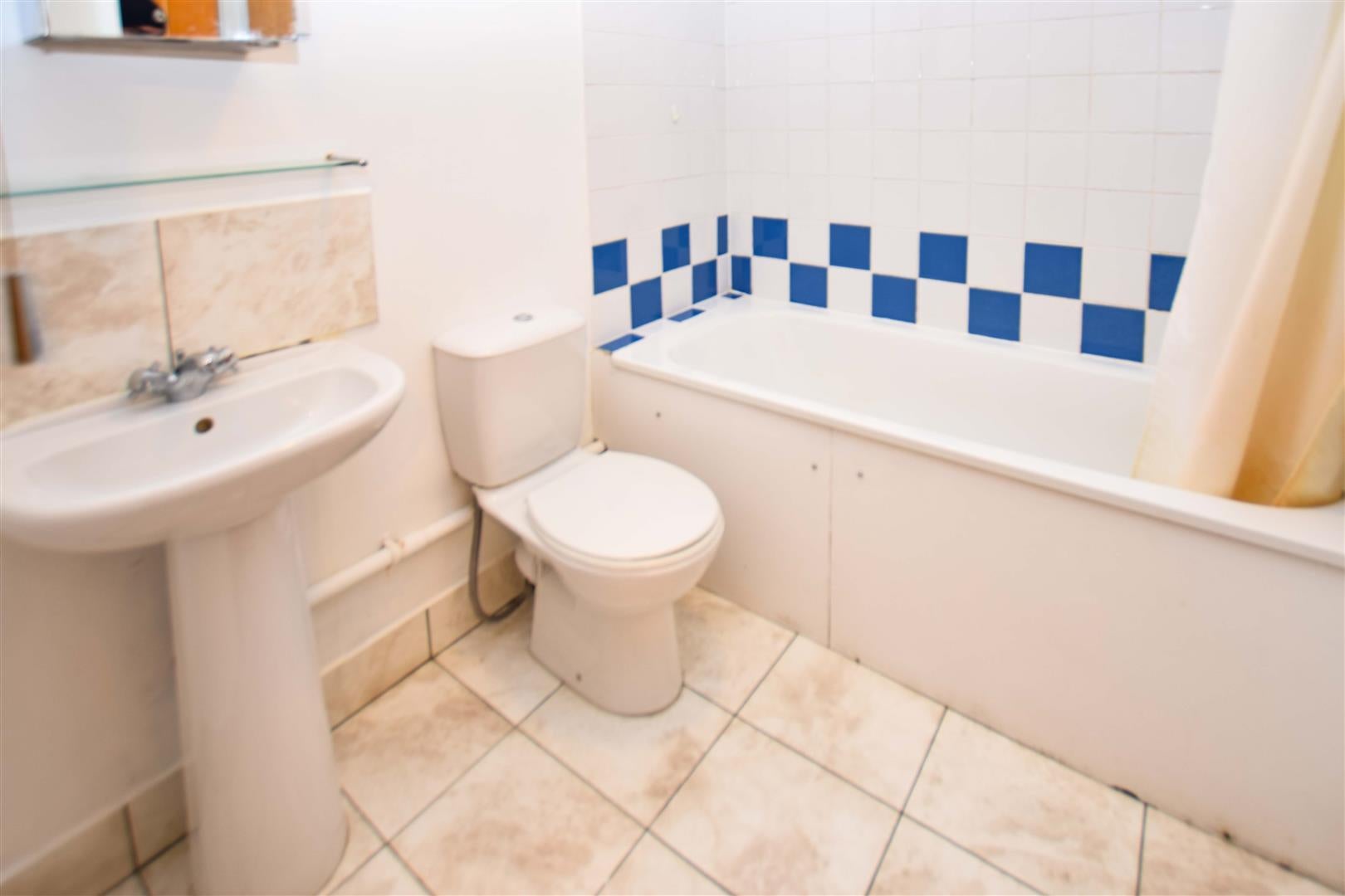 Flat Cameron Square in Greater London